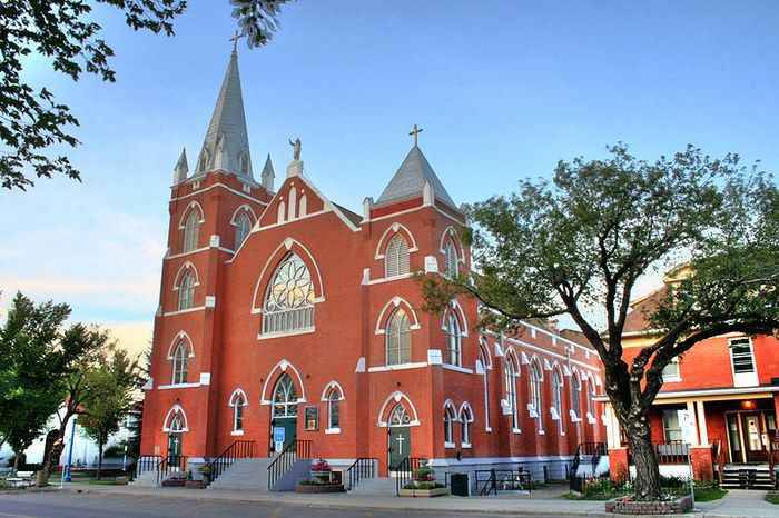 nhà thờ Sacred Heart, Edmonton