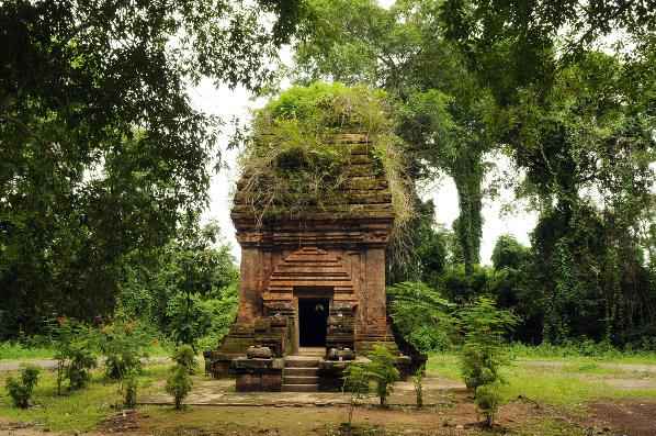 vé máy bay giá rẻ đi Buôn Ma Thuột
