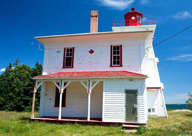 canada-charlottetown-blockhouse-point-lighthouse.jpg
