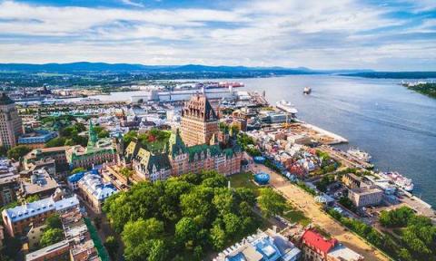 Thưởng Ngoạn vẻ Đẹp Của Thành Phố cổ Quebec Thu Hút Du Khách