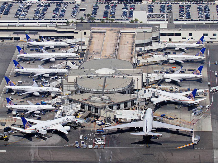 Hãng hàng không United Airlines 1
