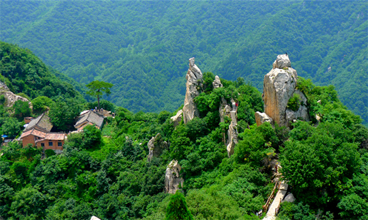 Công viên địa chất núi Hoa