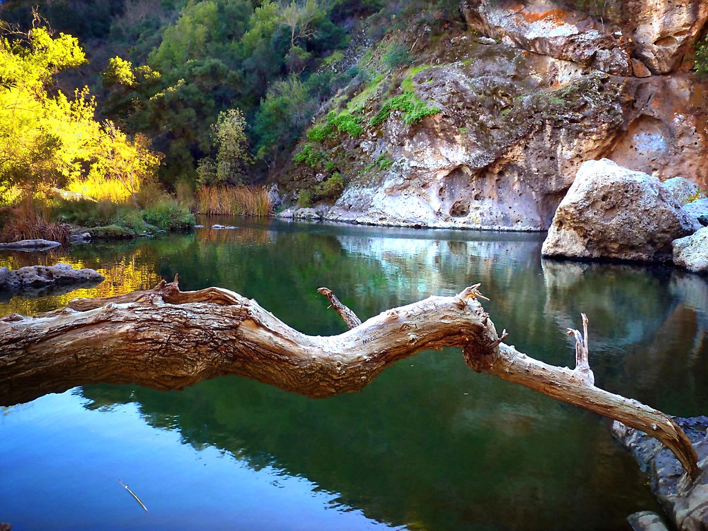 malibu-creek-california-vemaybay123