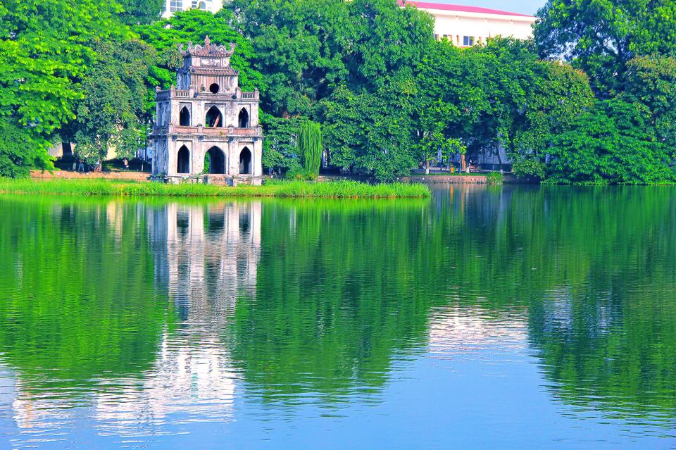 ​  Vịnh Hạ Long là trong những biểu tượng của Việt Nam  ​5