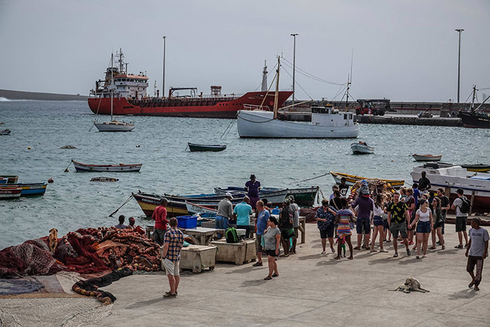 Vé máy bay giá rẻ đi Praia – Cape Verde 2