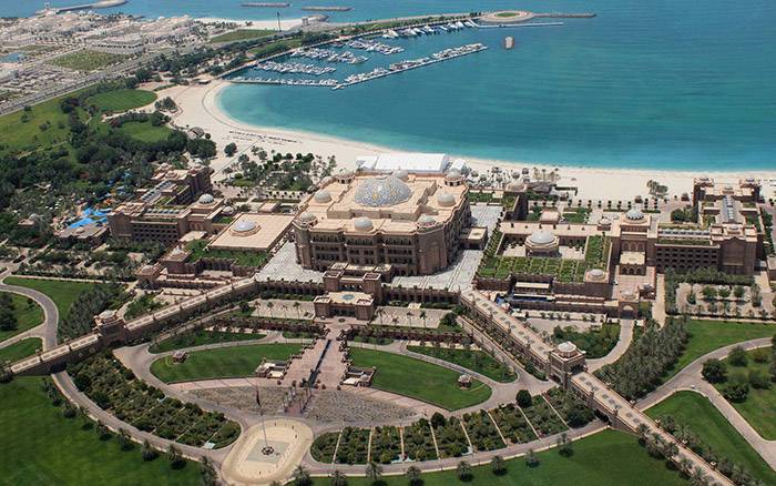 Vé máy bay đi Abu Dhabi giá rẻ 1