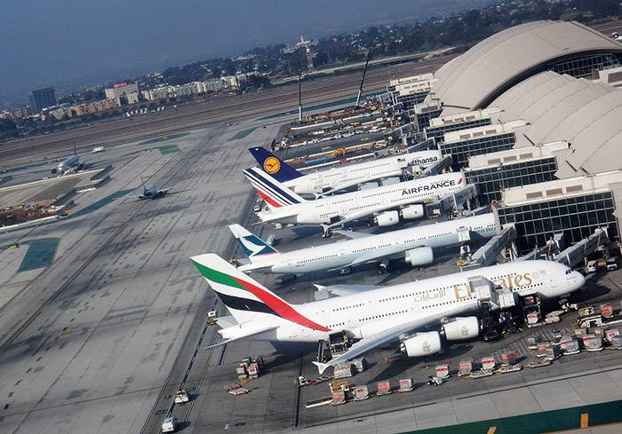 Vé máy bay đi Dubai giá rẻ 2